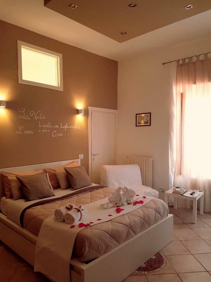 Antica Trani Villa Bagian luar foto